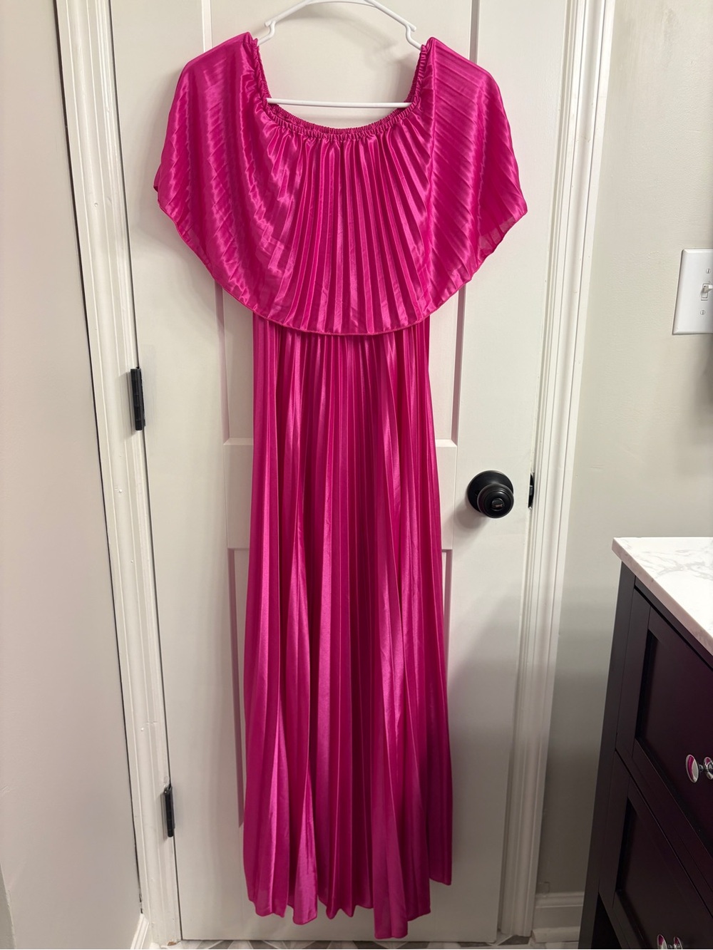 Girls Pleated Off-Shoulder Maxi Dress in Fuchsia